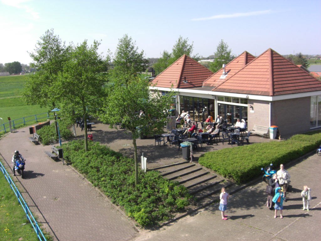 Aerfotos Eethuisje De Veerstoep, Waalbandijk, Ochten, NL, 2009-04-18