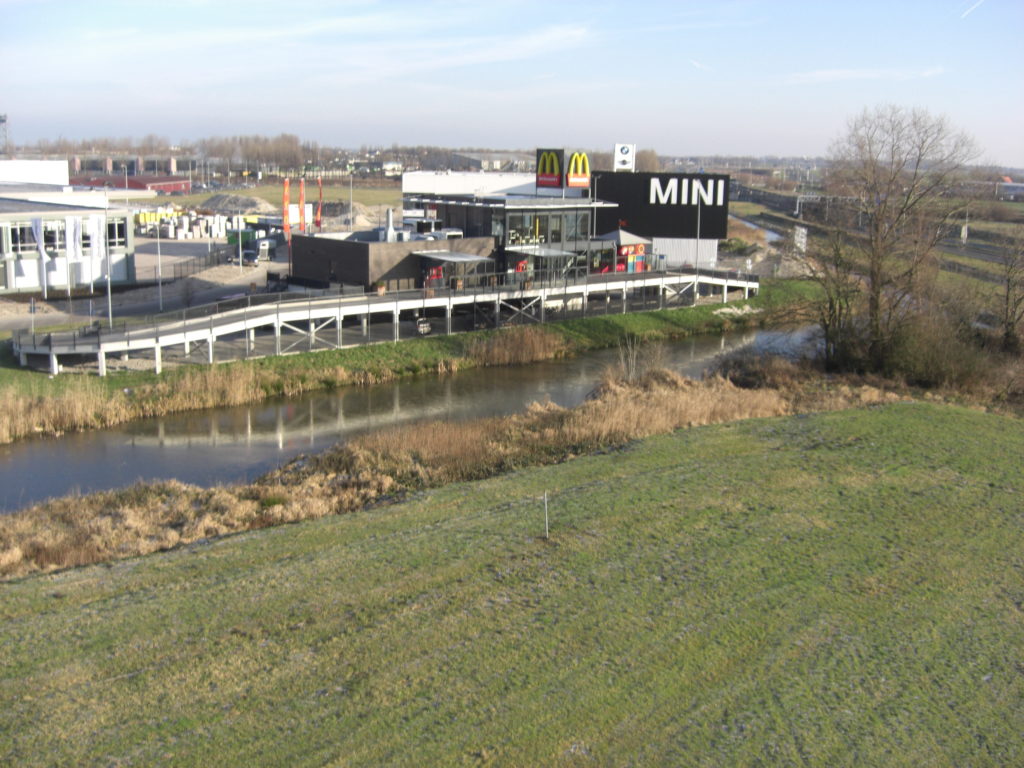 Aerfotos McDonalds, Dwarsveld, Alphen Aan Den Rijn, NL, 2008-12-27