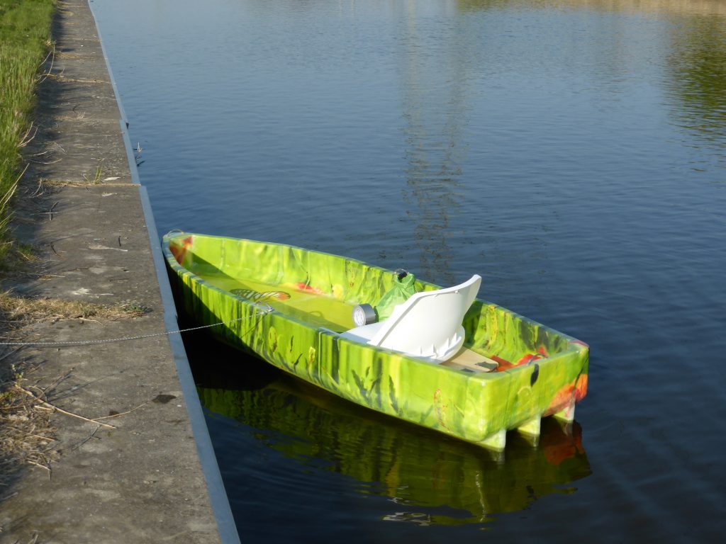 Nomadulino v01, my first hybrid foam kayak / canoe